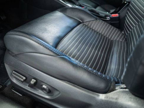 Used 2021 Toyota Corolla XSE FWD image 32
