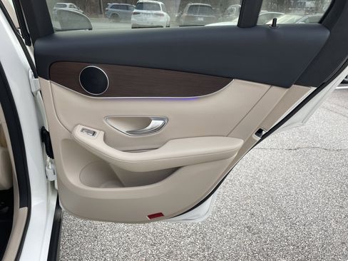 Certified 2021 Mercedes-Benz GLC 300 4MATIC image 45