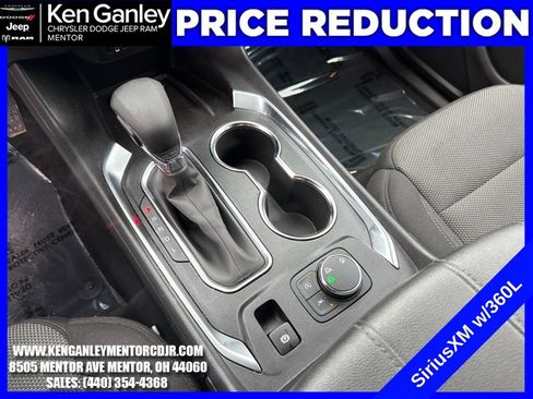 Used 2023 Chevrolet Traverse LT image 17