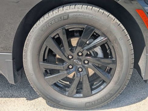 Used 2024 Chevrolet Equinox LS w/ LS Convenience Package FWD image 11