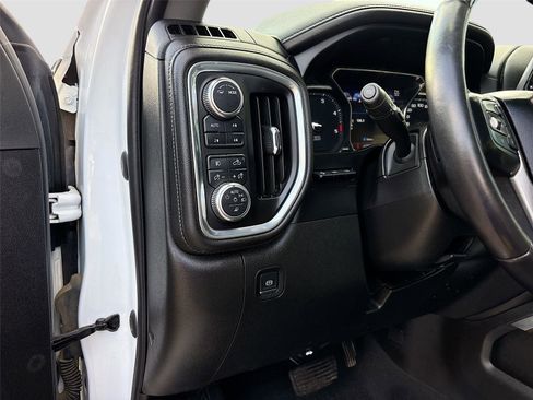 Used 2021 GMC Sierra 3500 Denali w/ Denali Ultimate Package image 11