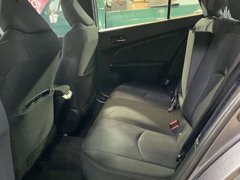 Used 2020 Toyota Prius Prime LE image 21