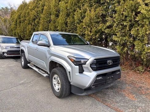 Used 2024 Toyota Tacoma SR5 image 1