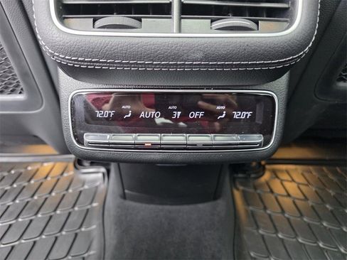 Used 2025 Mercedes-Benz GLS 450 4MATIC image 30