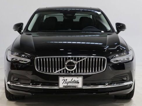 Used 2023 Volvo S90 B6 Ultimate w/ Lounge Package AWD/4WD image 2