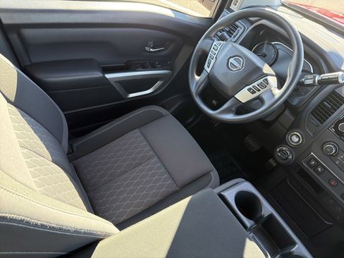 Used 2024 Nissan Titan SV w/ Accessory Utility Package image 9
