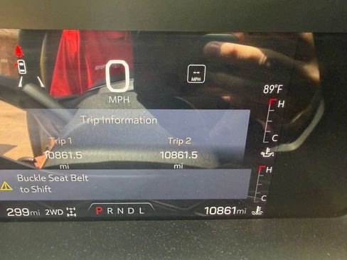 Used 2023 GMC Canyon AT4 w/ AT4 Premium Package AWD/4WD image 10