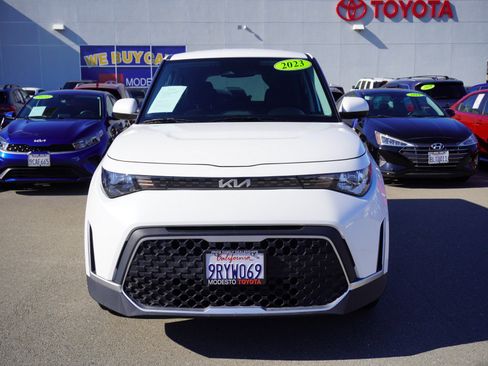 Used 2023 Kia Soul LX w/ Option Group 015 image 6