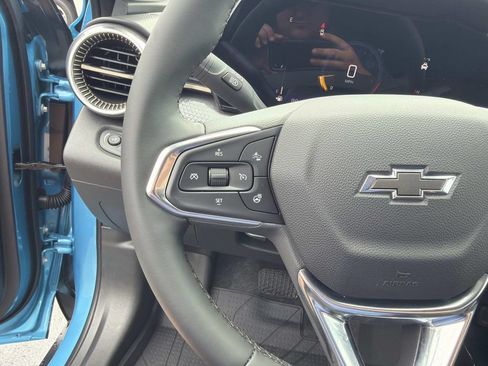 Used 2026 Chevrolet Trax ACTIV FWD image 25