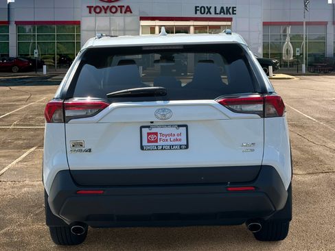 Used 2020 Toyota RAV4 XLE Premium AWD/4WD image 4