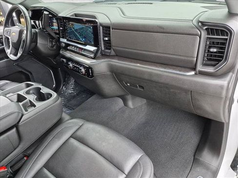 Used 2024 Chevrolet Silverado 2500 LTZ AWD/4WD image 21