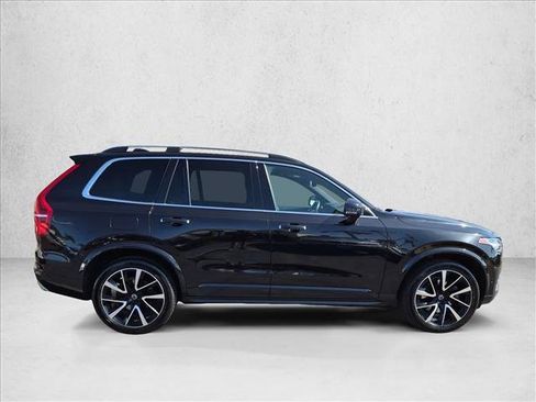 Used 2019 Volvo XC90 T6 Momentum w/ Advanced Package AWD/4WD image 4