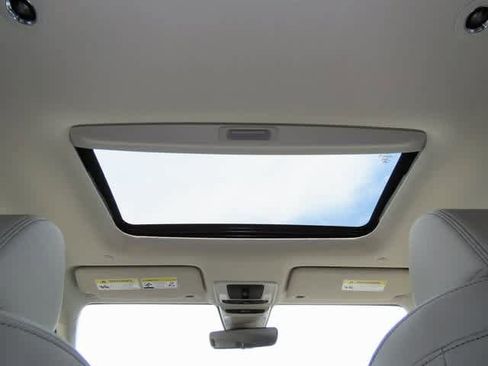 New 2026 Honda HR-V EX-L image 23