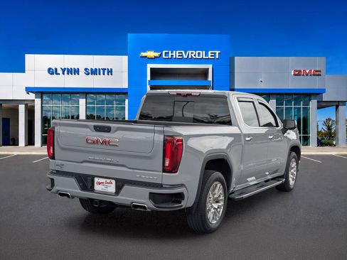 Used 2024 GMC Sierra 1500 Denali w/ Technology Package RWD image 8