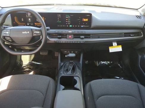 Used 2025 Kia K4 LXS image 14