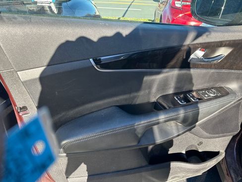 Used 2017 Kia Sorento LX image 4