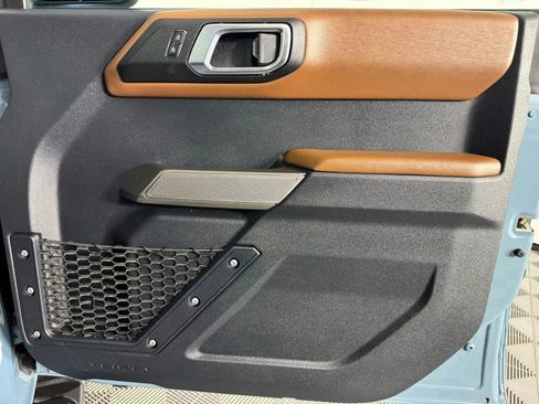 Used 2023 Ford Bronco Outer Banks image 40