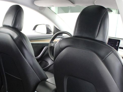 Used 2021 Tesla Model 3 Performance image 41