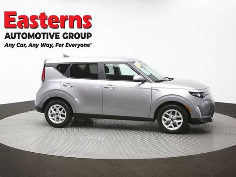 Used 2025 Kia Soul LX w/ LX Technology Package image 45