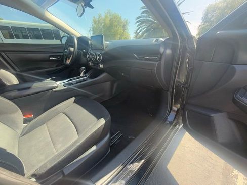 Used 2020 Nissan Sentra SV image 10
