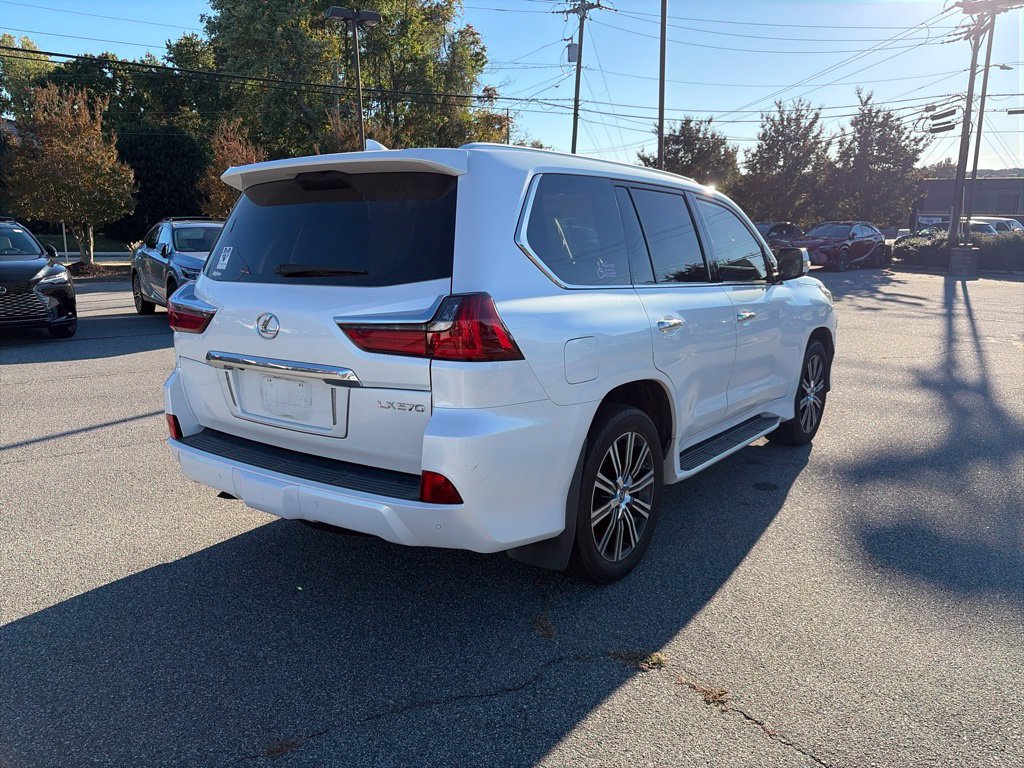 Used 2019 Lexus LX 570 4WD w/ Luxury Package image 4