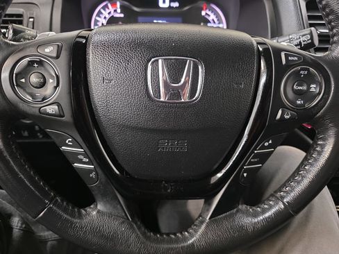 Used 2016 Honda Pilot Touring image 47