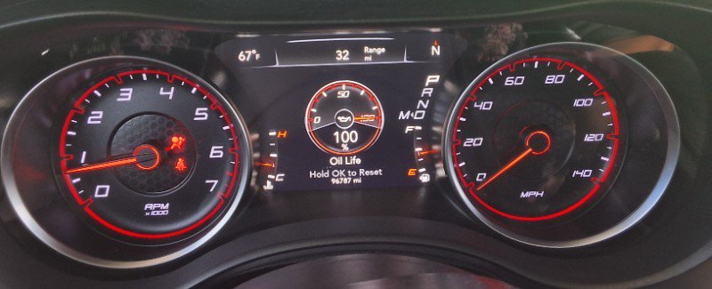 Used 2020 Dodge Charger SXT RWD image 12