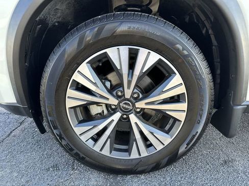 Certified 2023 Nissan Rogue SV w/ SV Premium B Package image 9