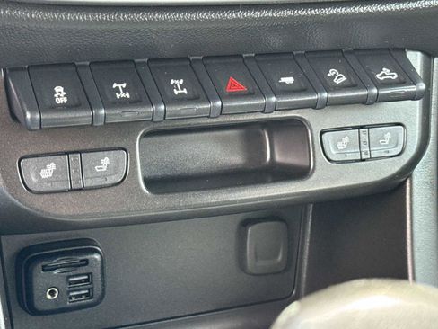 Used 2022 Chevrolet Colorado ZR2 image 28