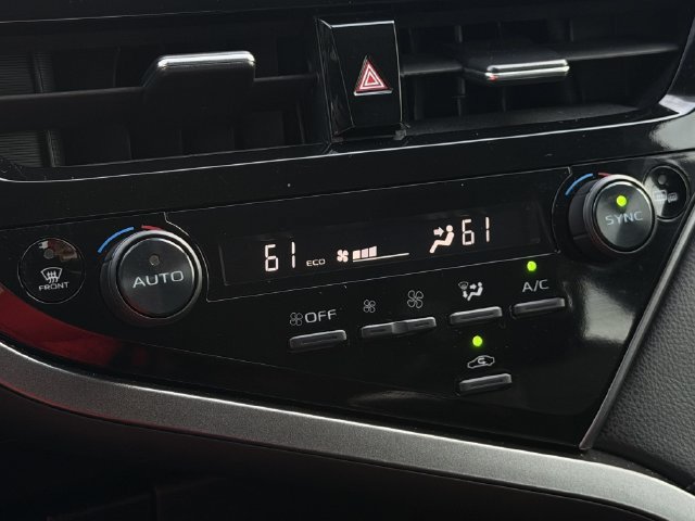 Used 2024 Toyota Camry SE FWD image 20