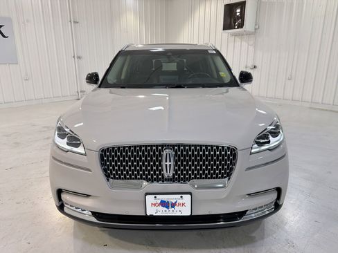 Used 2023 Lincoln Aviator Reserve w/ Equipment Group 201A image 33