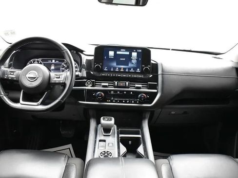 Used 2023 Nissan Pathfinder SL image 20