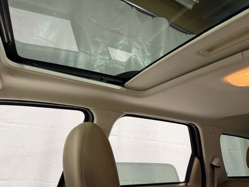 Used 2010 Ford Escape XLT image 27