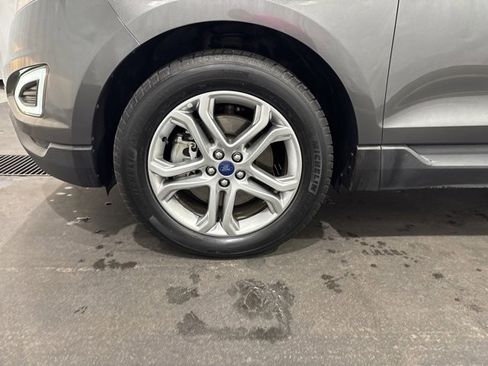Used 2017 Ford Edge Titanium image 30