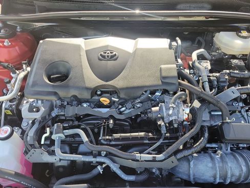 Used 2025 Toyota Camry SE w/ Convenience Package FWD image 32