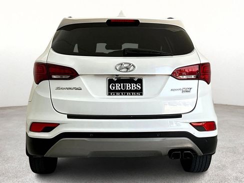 Used 2017 Hyundai Santa Fe Sport image 5
