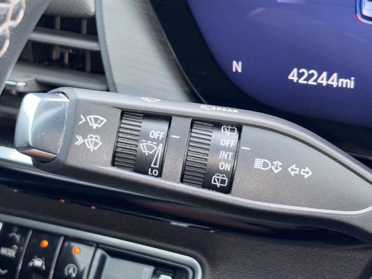 Used 2024 Buick Envision Preferred AWD/4WD image 8