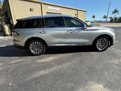 Used 2021 Lincoln Aviator Reserve RWD image 6