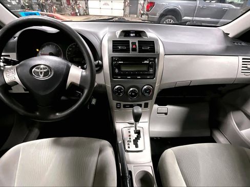 Used 2012 Toyota Corolla LE image 13