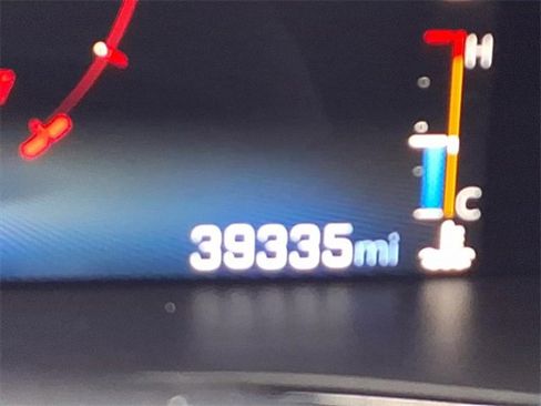 Used 2023 Chevrolet Colorado LT w/ LT Convenience Package II image 11