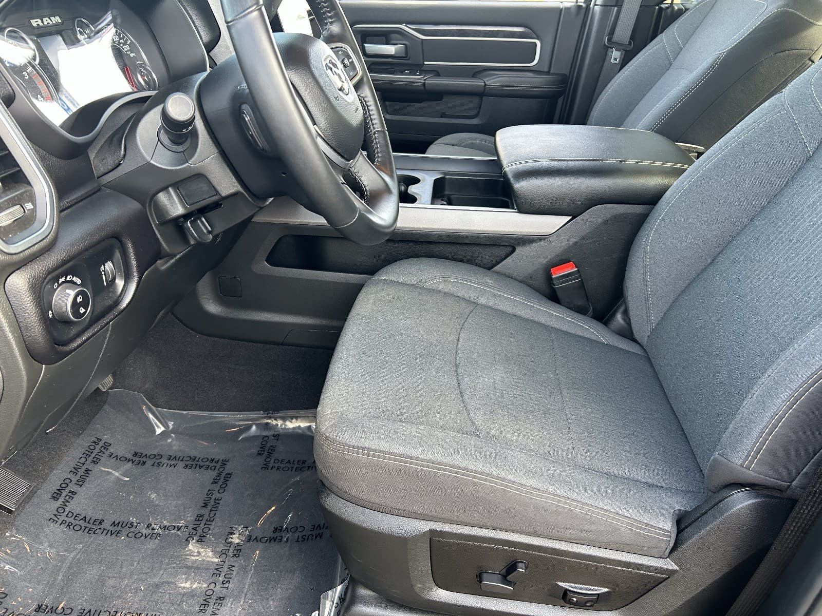 Used 2024 RAM 3500 Big Horn w/ Sport Appearance Package AWD/4WD image 22