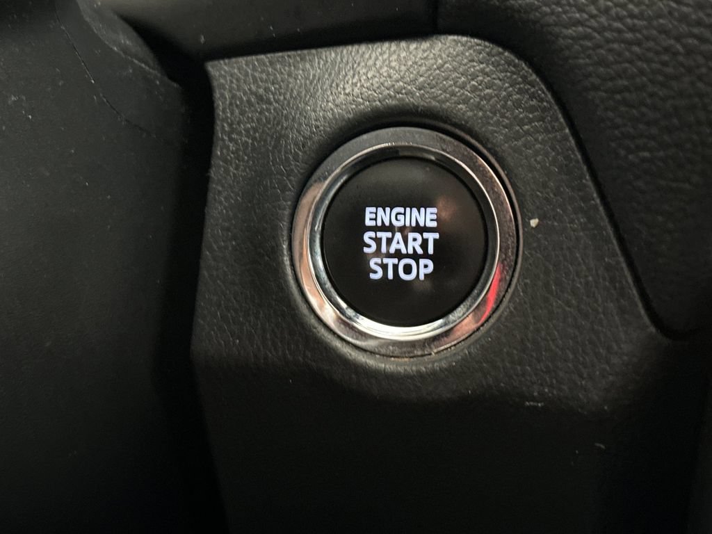 Used 2023 Toyota RAV4 XLE AWD/4WD image 21