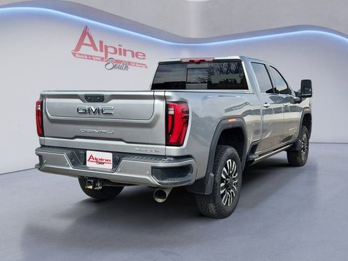 Used 2024 GMC Sierra 2500 Denali Ultimate AWD/4WD image 5