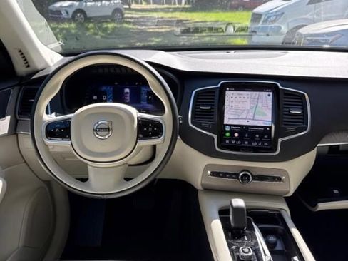 Used 2025 Volvo XC90 T8 Core w/ Climate Package AWD/4WD image 3
