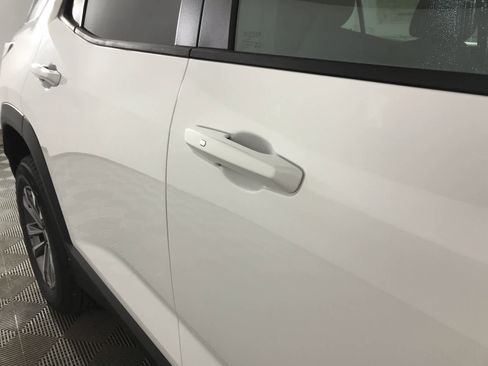 New 2026 Chevrolet Equinox LT image 11