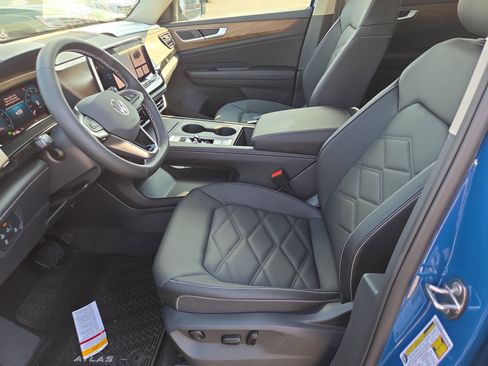New 2026 Volkswagen Atlas SE image 4