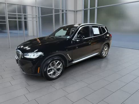 Used 2022 BMW X3 xDrive30i w/ Convenience Package AWD/4WD image 4