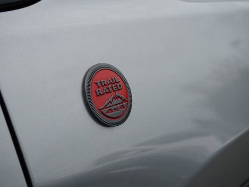 Used 2023 Jeep Compass Trailhawk AWD/4WD image 10