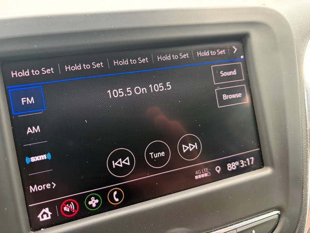 Used 2020 Chevrolet Equinox LT FWD image 27