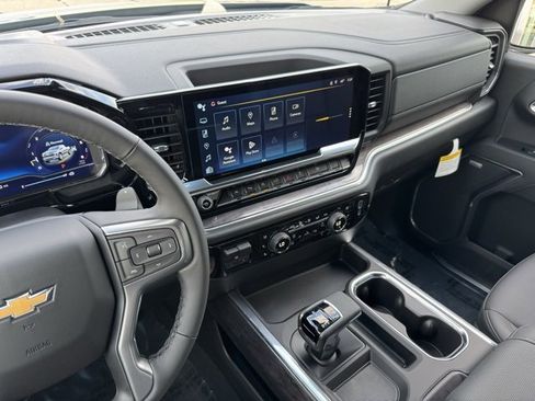 New 2025 Chevrolet Silverado 1500 LTZ image 17